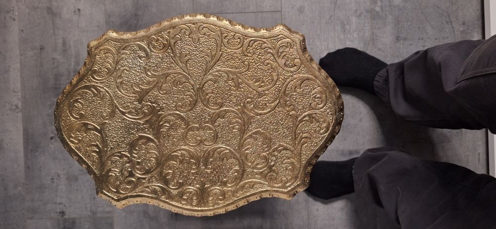 Stolik - gazetnik z mosiądzu i brązu