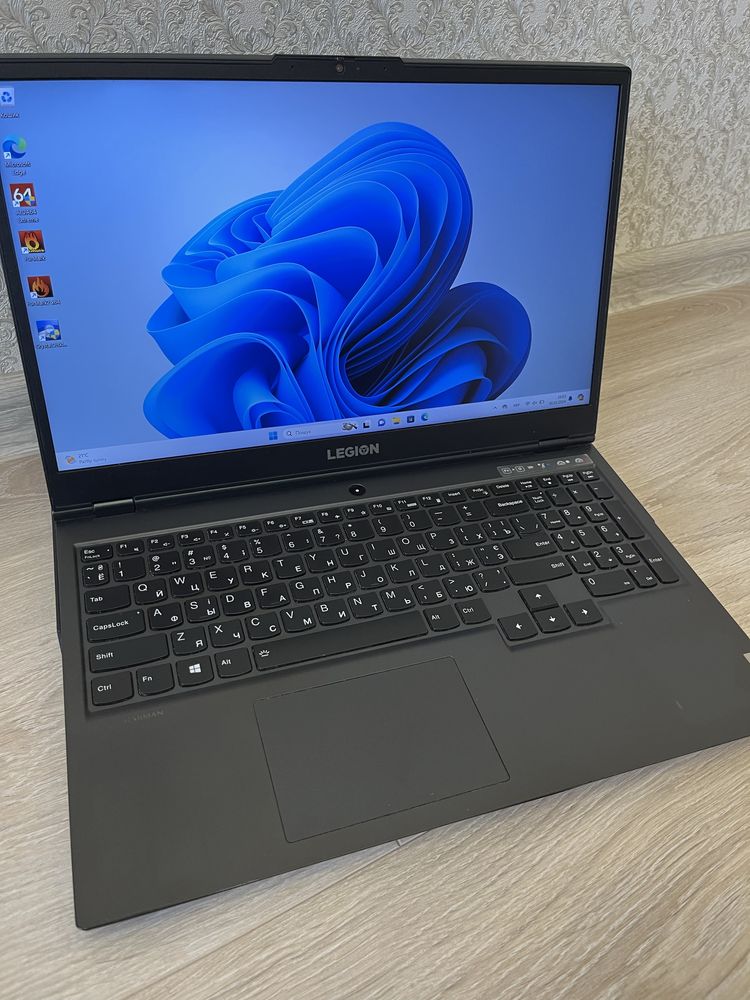 Ноутбук LENOVO Legion 5 15IMH05H Phantom Black