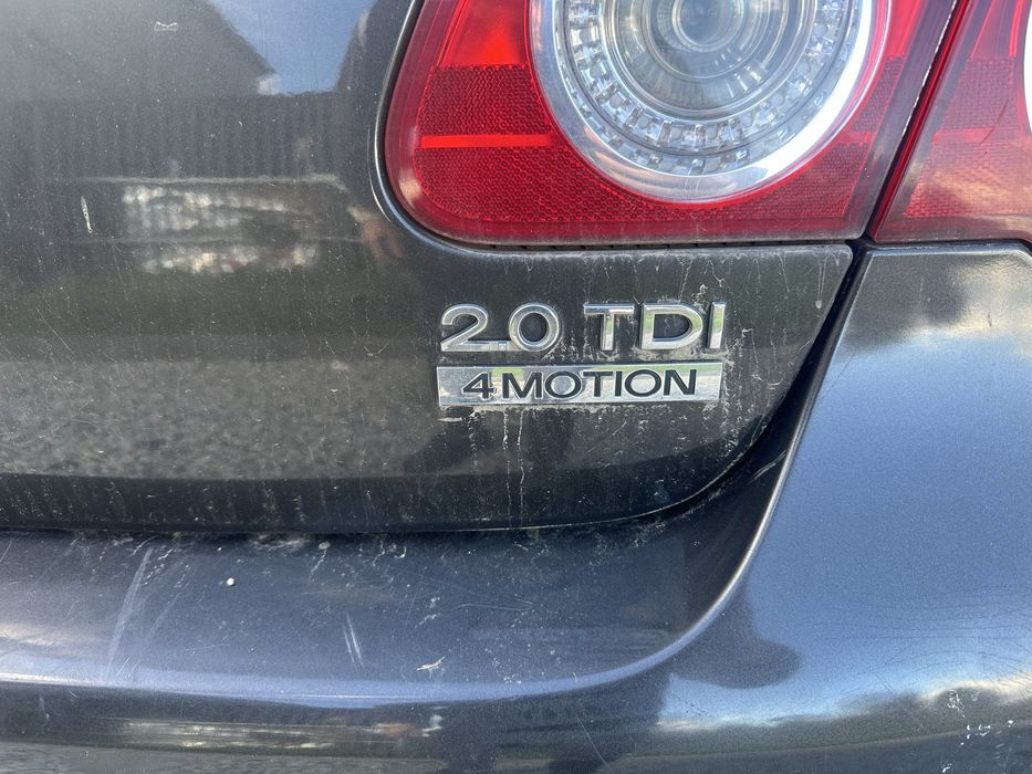 Vw passat 2010 rok produkcii uszkodzony silnik