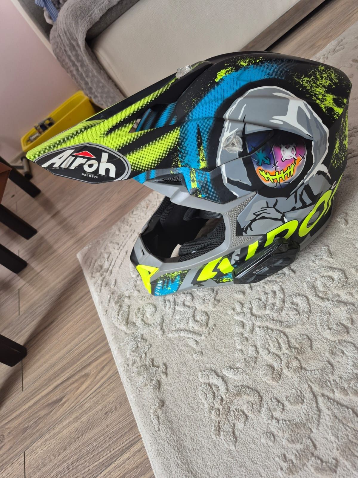 Airoh Wraap Alien kask cross enduro rozm S