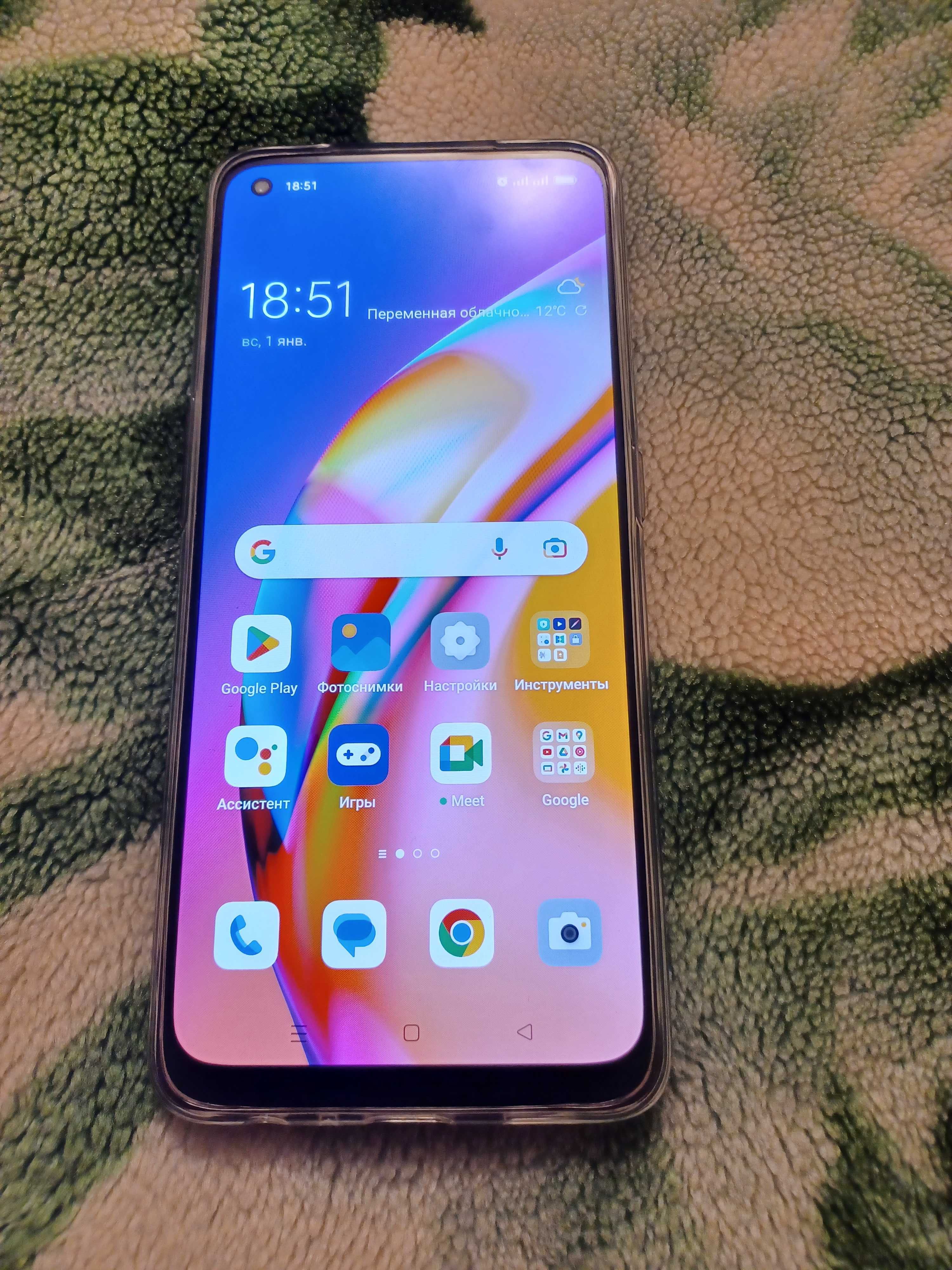 Телефон OPPO Reno5 Z  (CPH2211)