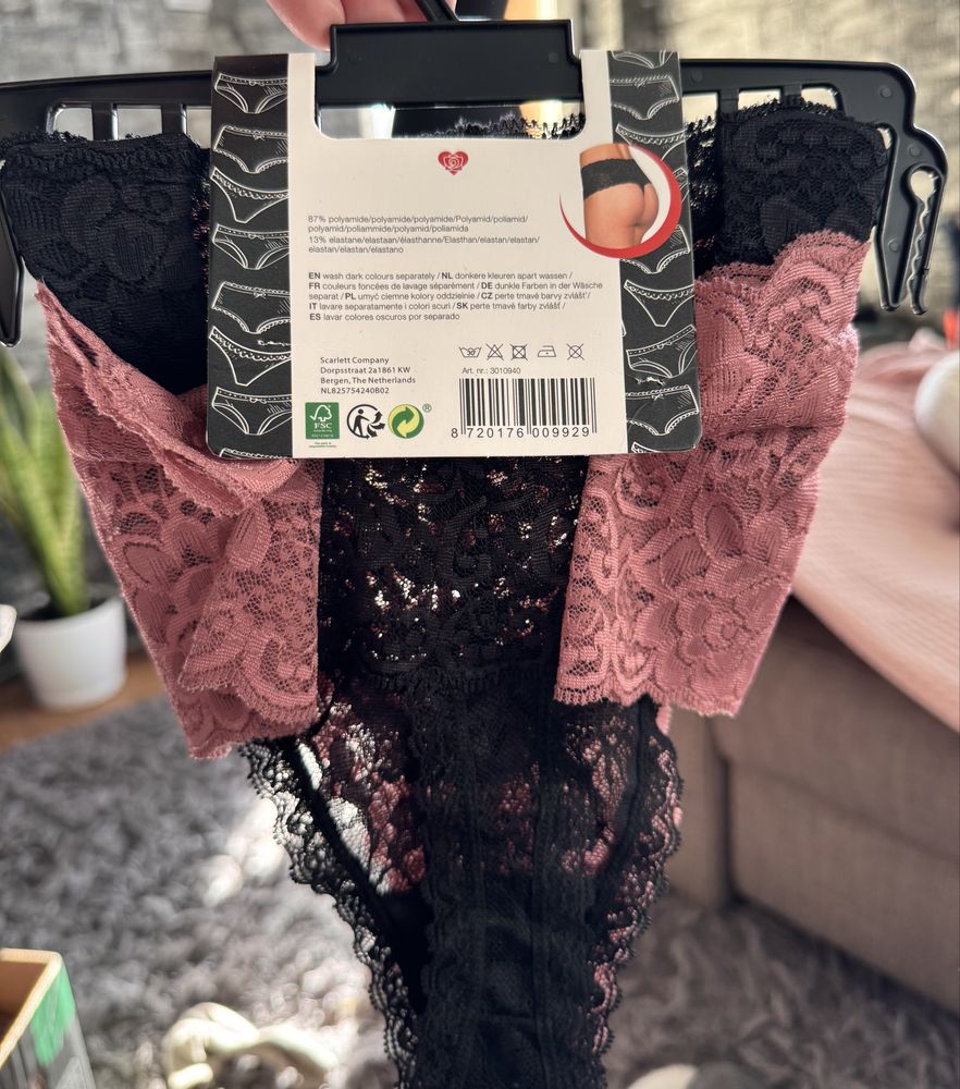 Majtki stringi 2 pary S 36-38 nowe koronkowe