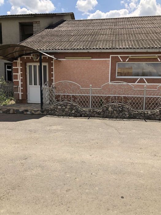 Продаж приміщення в пригороді Ужгороді