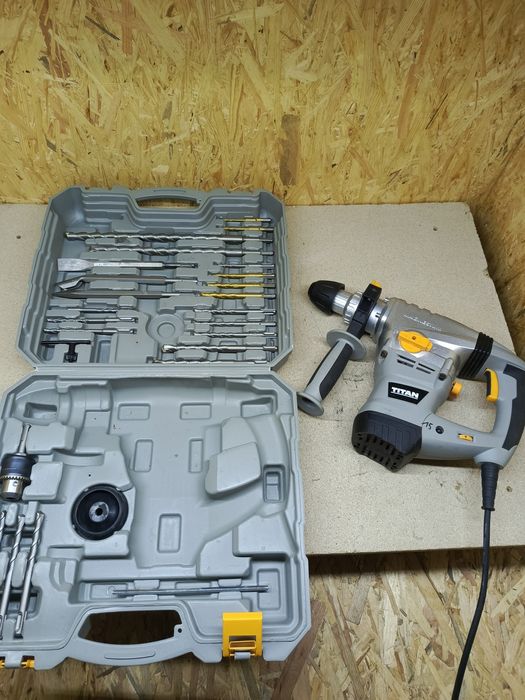 Mlotowiertarka mlot udarowy wyburzeniowy titan 1500w  Titan TTB631SDS