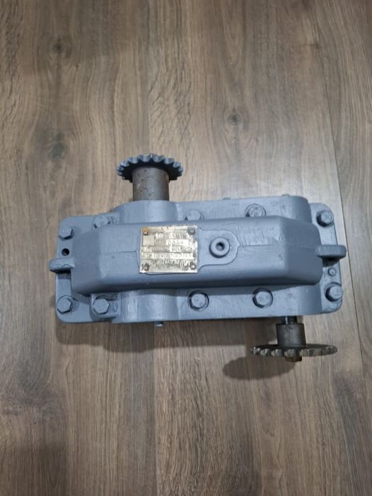 Редуктор ц2у-100-20-21