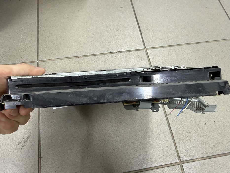 PlayStation 4 PS4 Slim uszkodzona zwloki