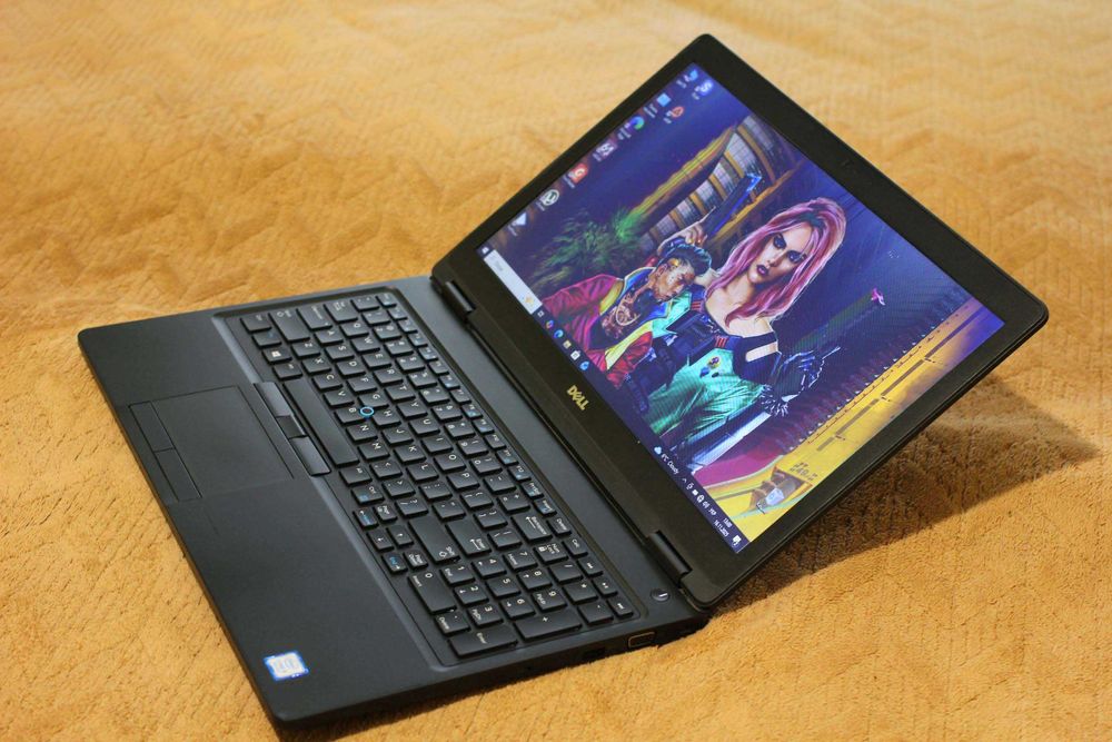 Dell 5590/2020г/Core i5-8365 8x!/Видео 2GB/16GB/SSD256/АКБ 5ч/15.6 HD