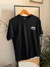 T-shirt stussy nova com etiqueta