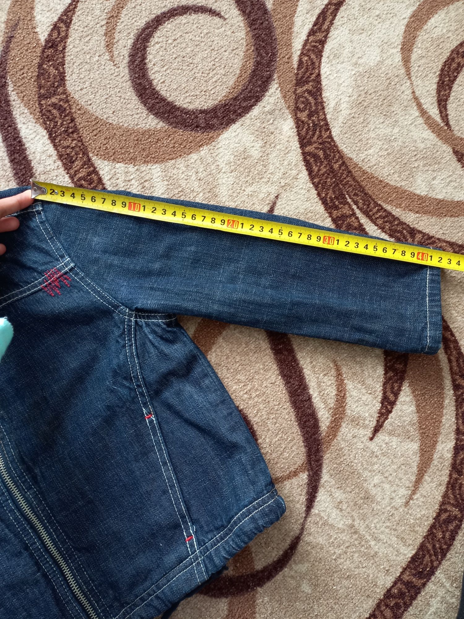 Куртка джинсовая на мальчика 4-5 лет