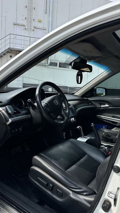 До вашої уваги Honda crosstour 2013р не потребує  вкладень