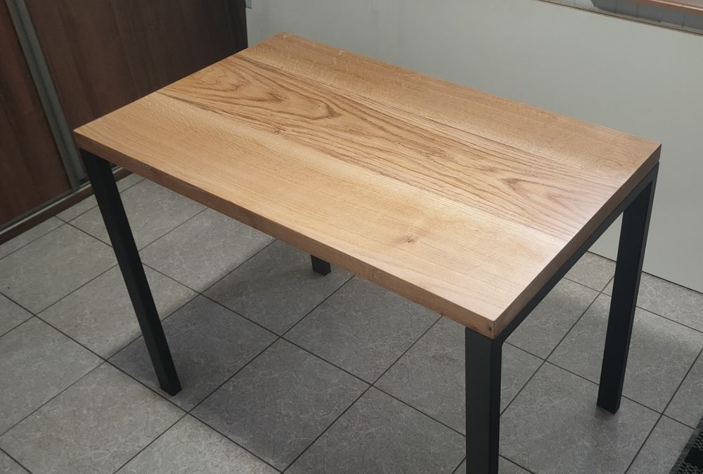 Stół dębowy 100x60 cm – nowoczesny design