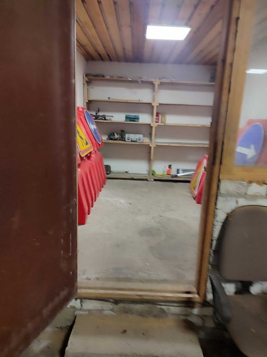 Продам приватизированный земельный участок с постройками в Равнополье