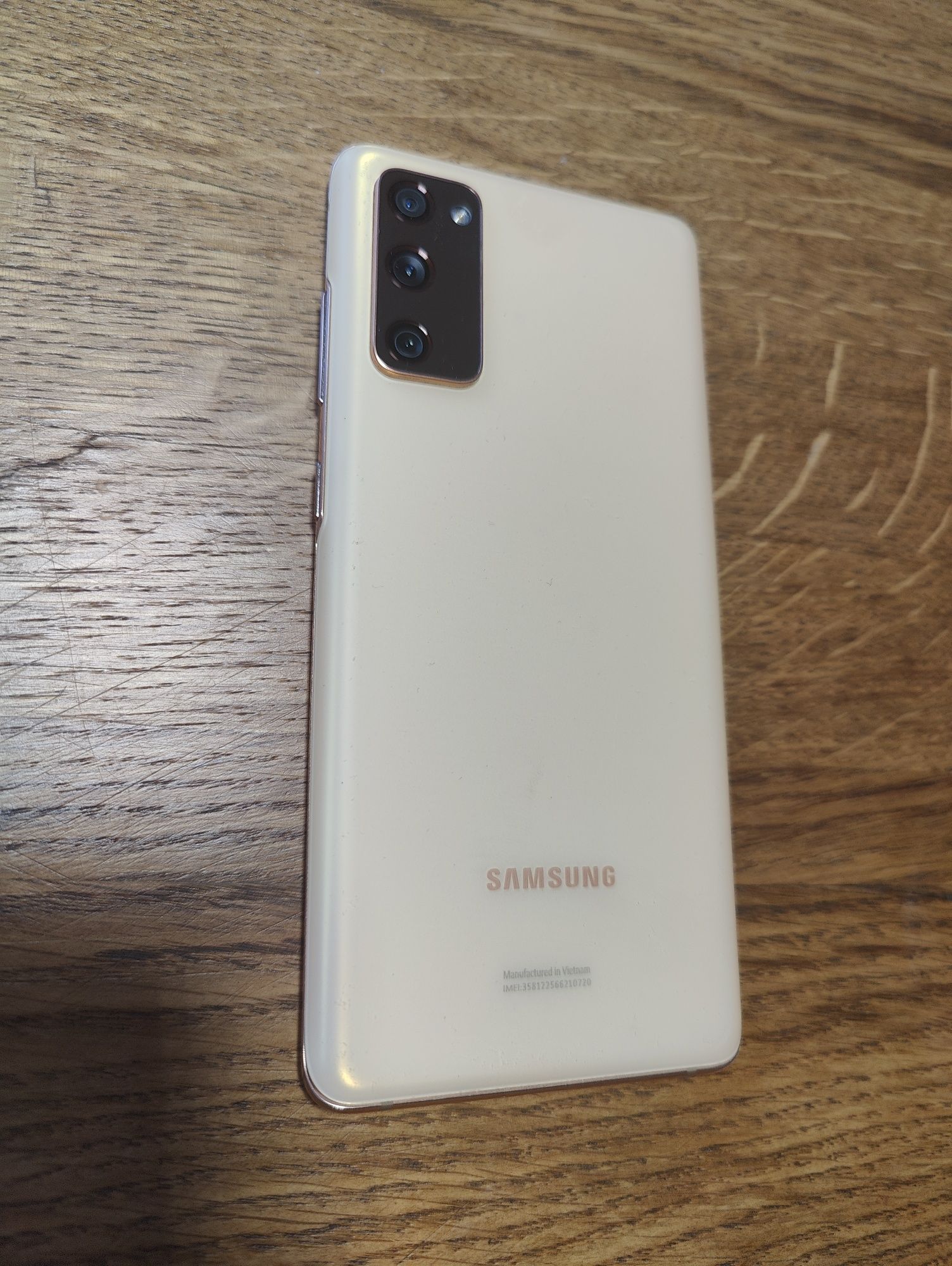 Samsung Galaxy S20FE 5G SM-G781U1/DS 6/128Gb Orange проц Snapdragon865
