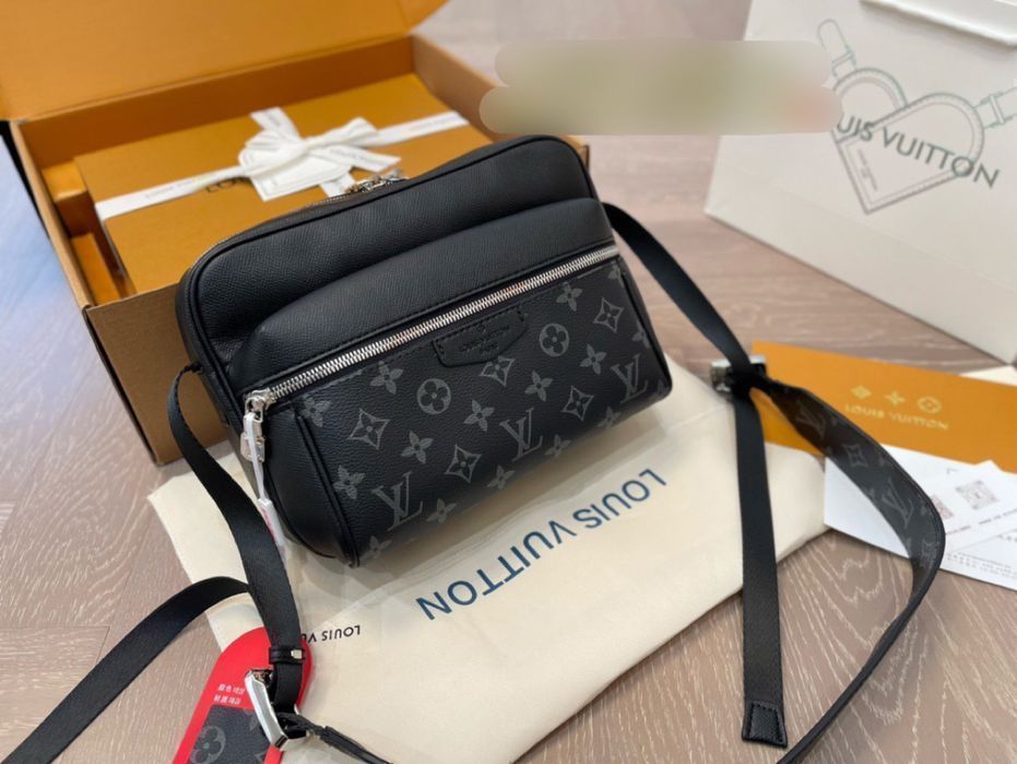Сумка-мессенджер Louis Vuitton мужская OUTDOOR MESSENGER