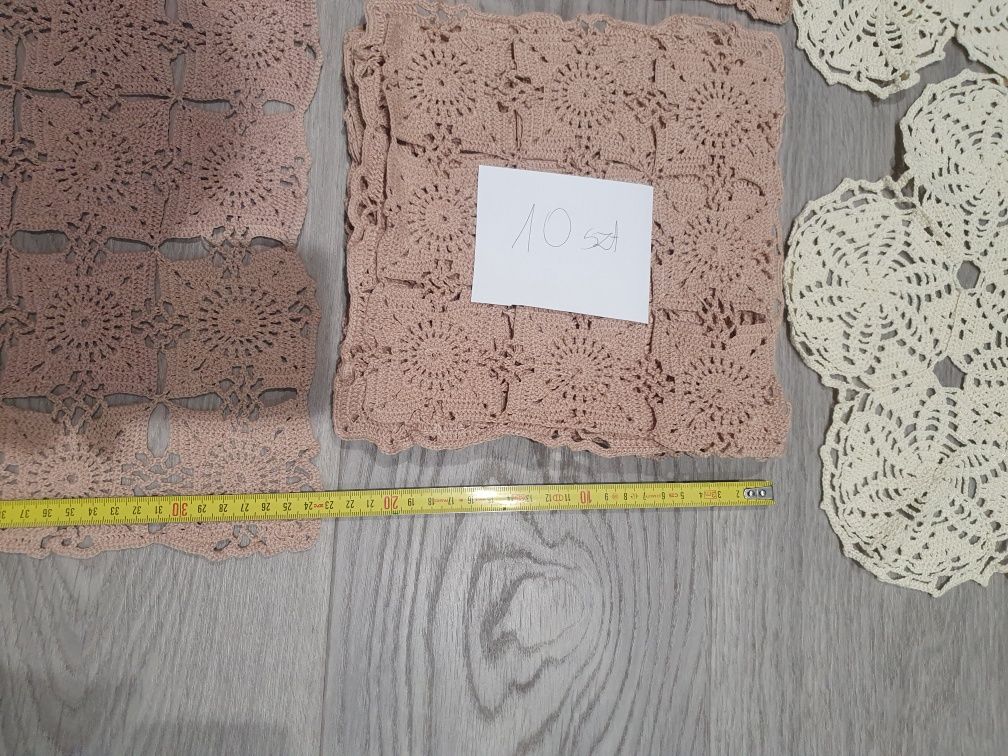 Serwety bieżniki robione ręcznieZ figurek Koła i kwadraty łączone