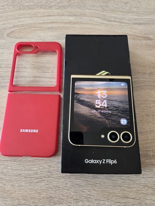 Samsung Galaxy Z Flip 6 Yellow