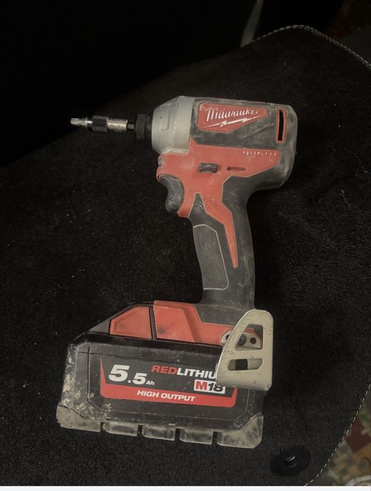 Udarowa zakrętarka Milwaukee M18 CBLID