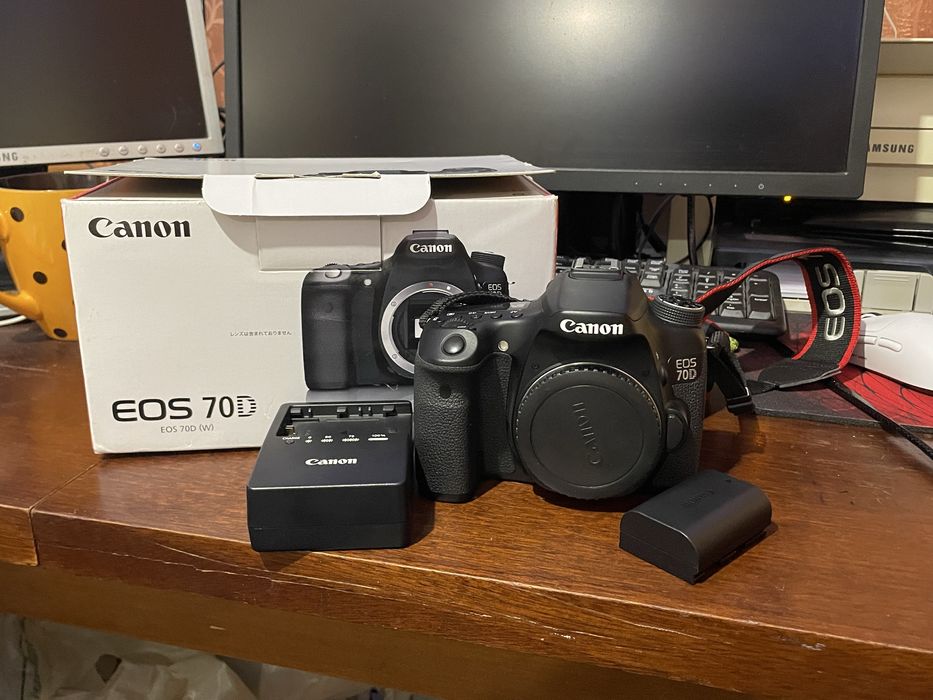 Фотоапарат Canon EOS 70D
