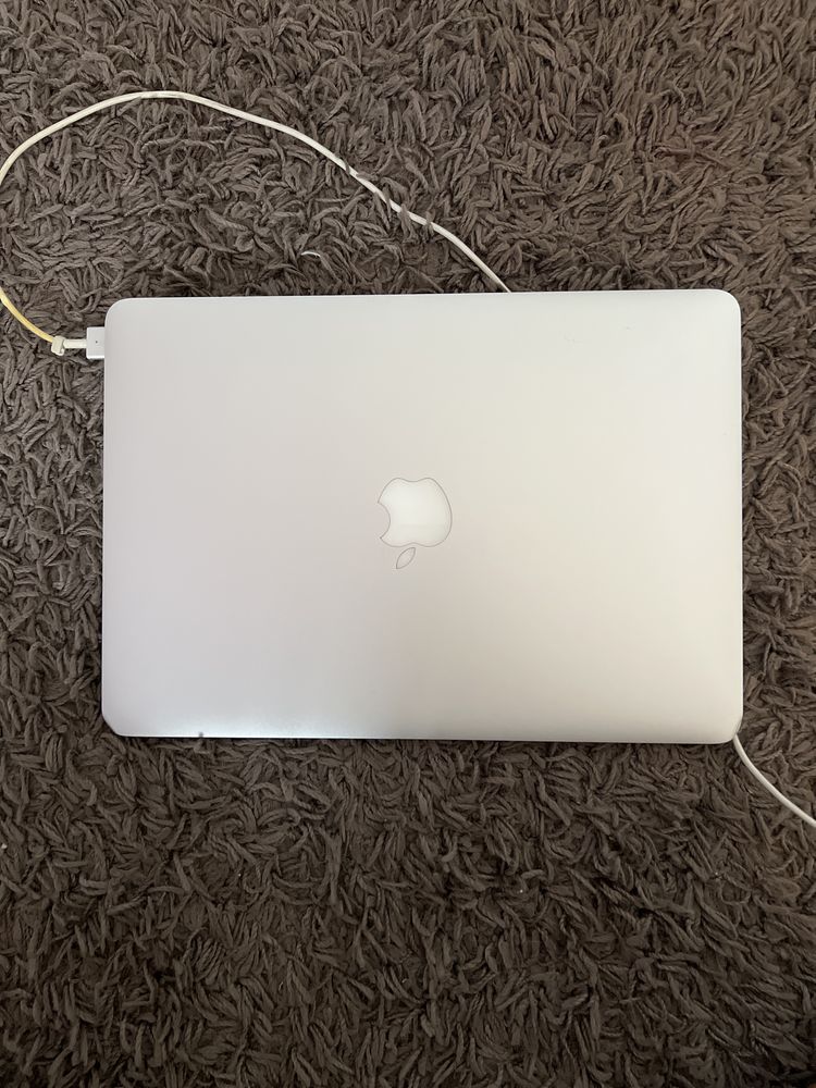 Vendo MacBook air 13 polegadas