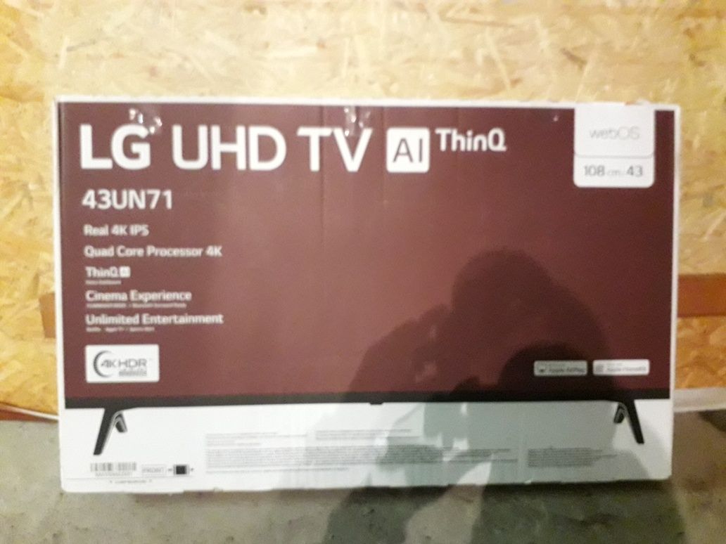 SPRZEDAM Tv lg43 całe