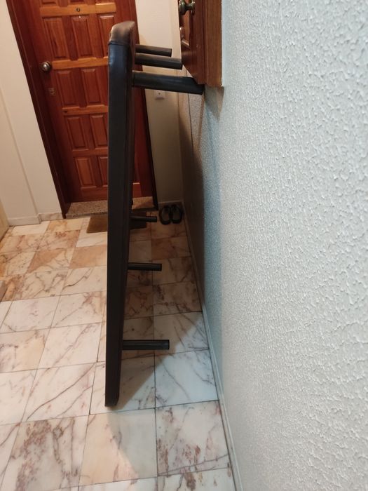 Estrado preto 190x150