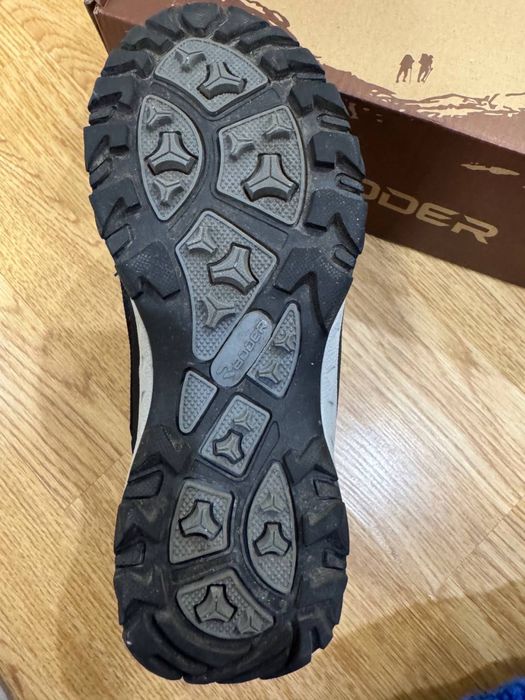 Черевики жіночі Radder Broad Peak чорні  на флісі