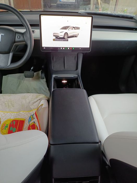 Продам tesla y long range2023