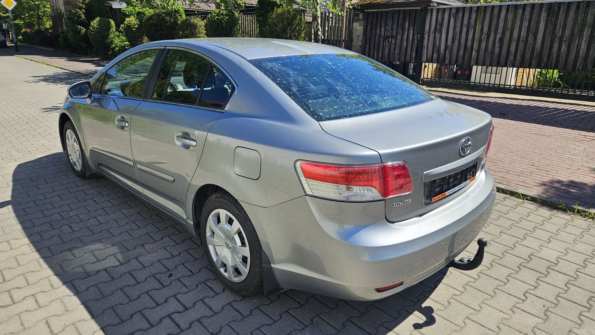 09 śliczna TOYOTA AVENSIS 1,8 150KM rej w Polsce bogata wersja