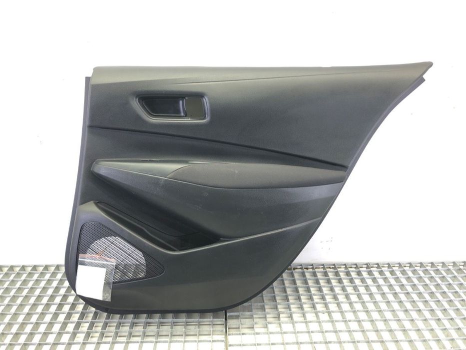 BOCZEK DRZWI PRAWY TYŁ - 51.60 PLN - TOYOTA COROLLA sedan (_E21_) 2019 - 2022 1.8 VVTi Hybrid