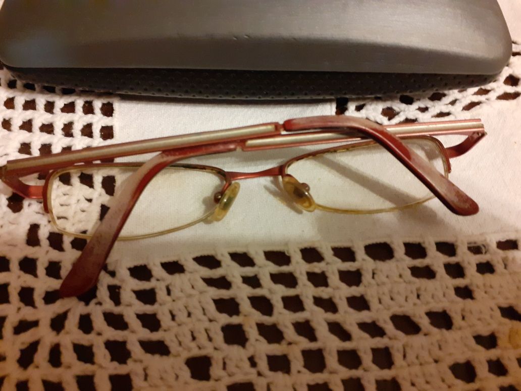 Oprawki damskie do okularòw z futerałem