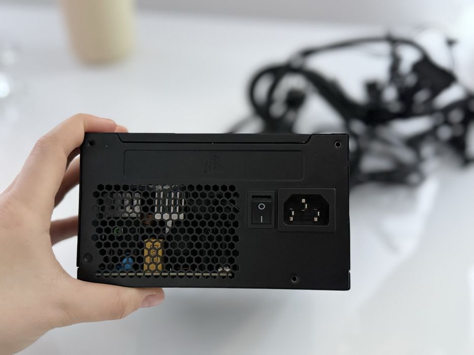 Zasilacz Corsair CV650