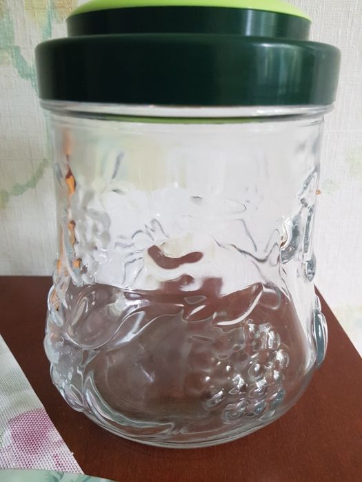 Продам скляну банку для сипучих