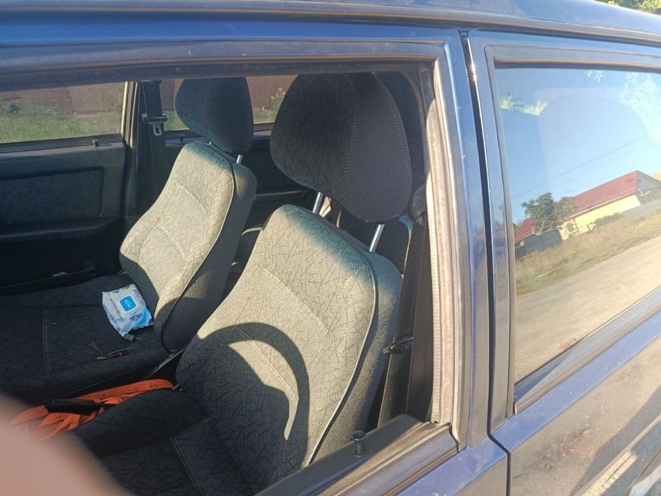 ВАЗ 21099, 2005 г 1.5 инжектор надёжный и экономичный авто