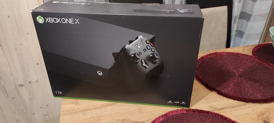 Konsola Xbox One X