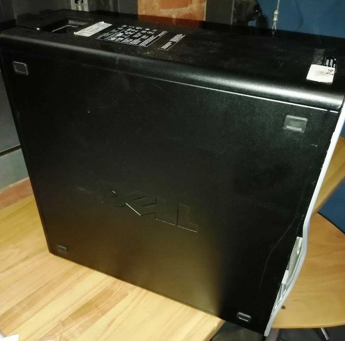 Продам Dell T5500 ПК / сервер x2 CPU Xeon, без жесткого диска