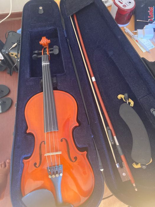 Violino Cerbini tamanho  1/2