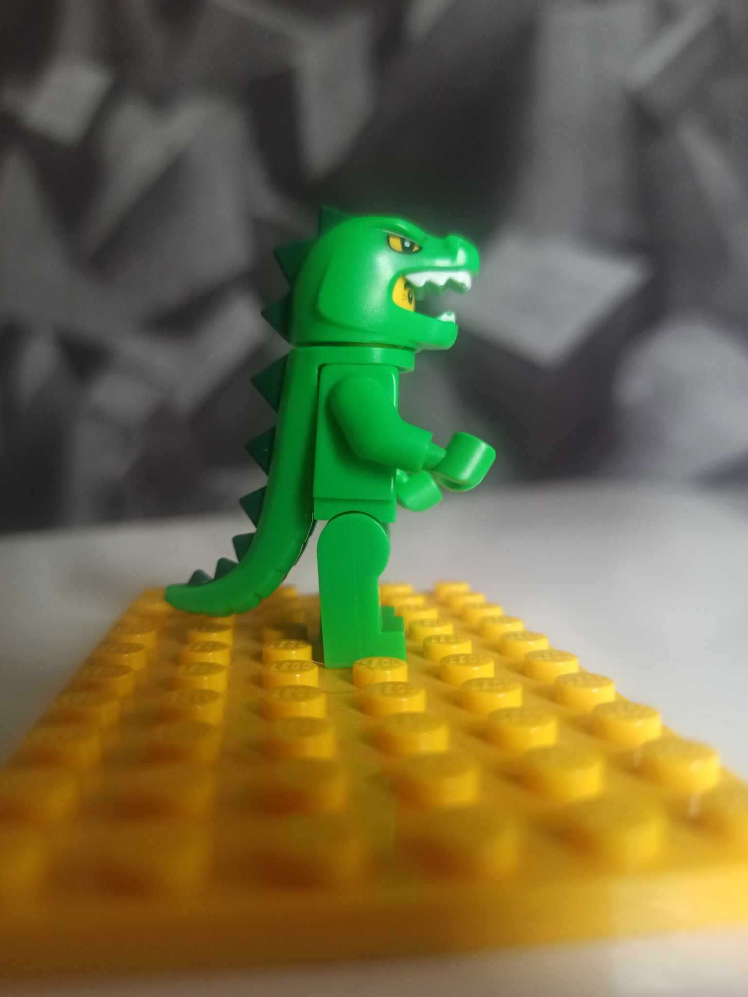 LEGO Series 5 Collectible Minifigure Lizard Man