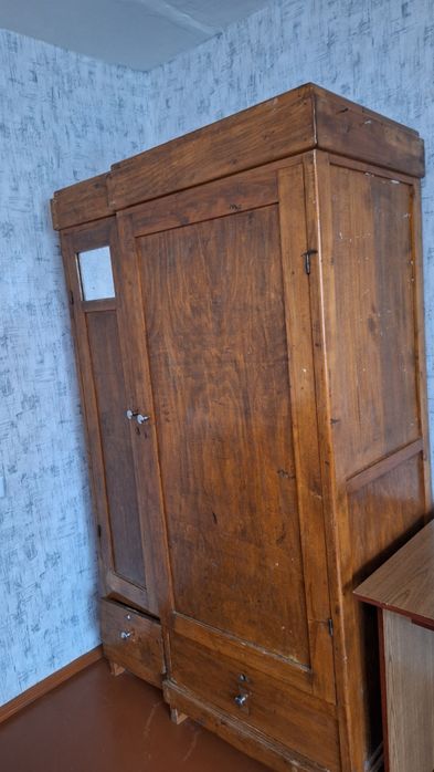 Віддам безкоштовно меблі. Кролевець самовивіз