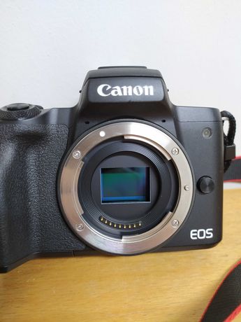 KIT Canon EOS M50 + Lente 15-45mm IS STM f/3.5-f/6.3