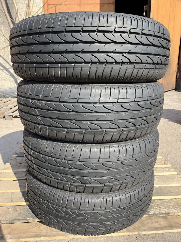 215/60 r17 Bridgestone Dueler H/P Sport 22 год Резина летняя