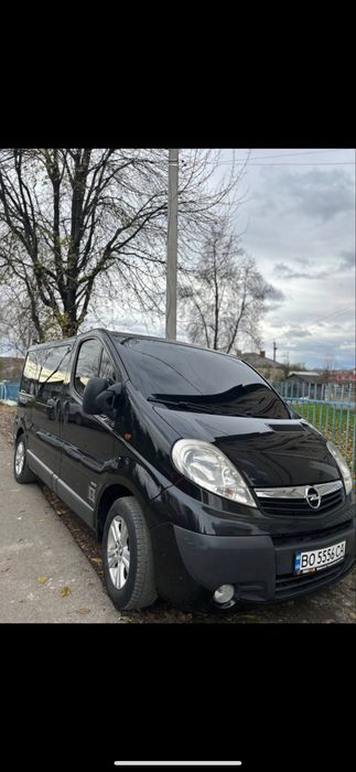 Опель віваро груз-пас