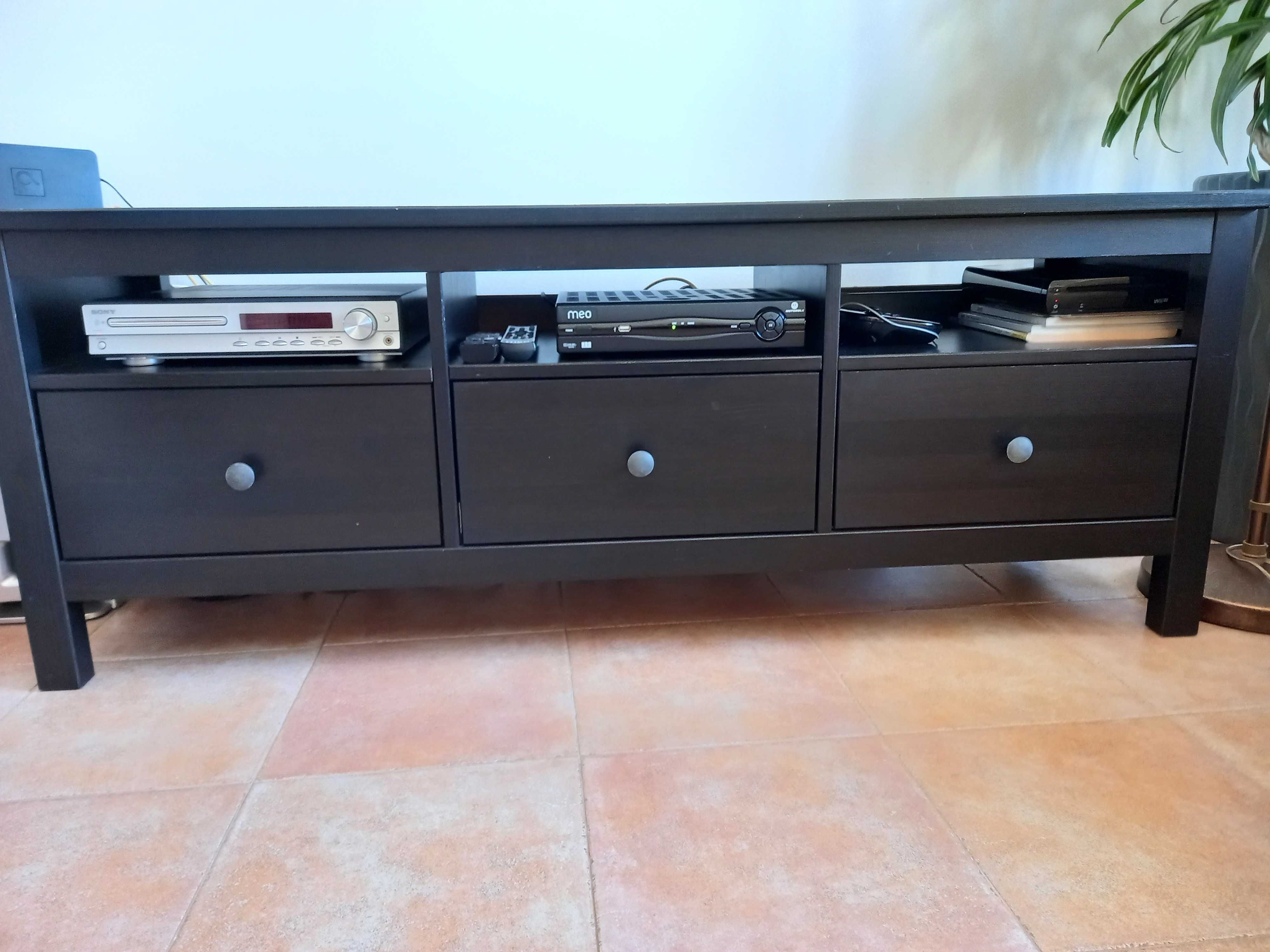 Vendo mesa de apoio para tv