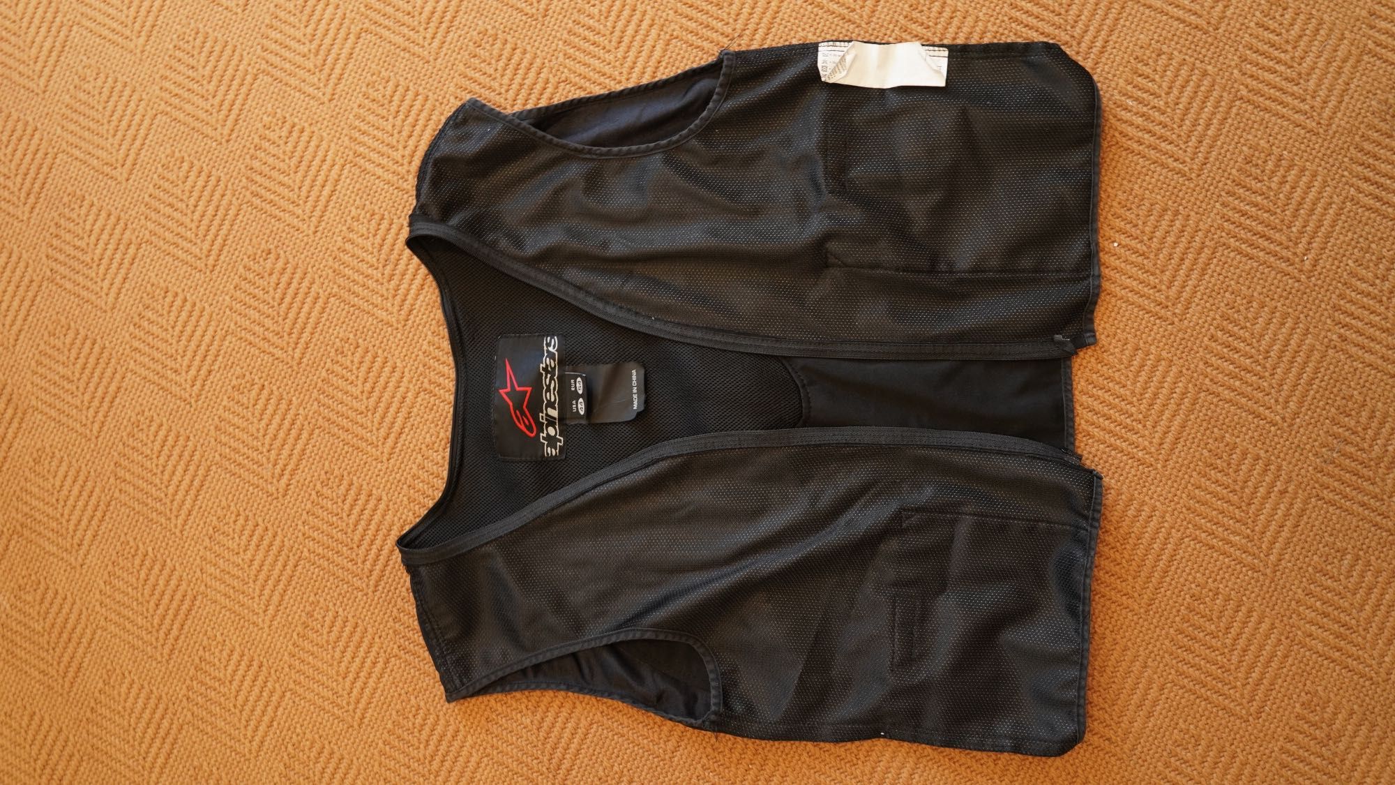 Куртка з горбом Alpinestars XL 54 шкіряна з підстібкою та перфорацією