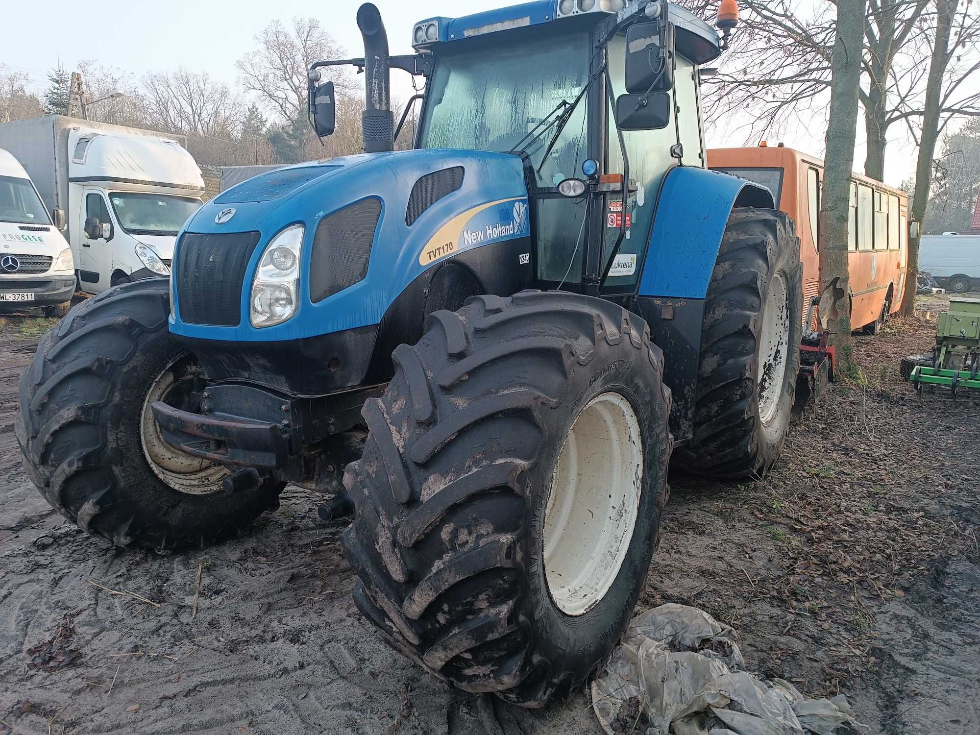 New Holland tvt 170