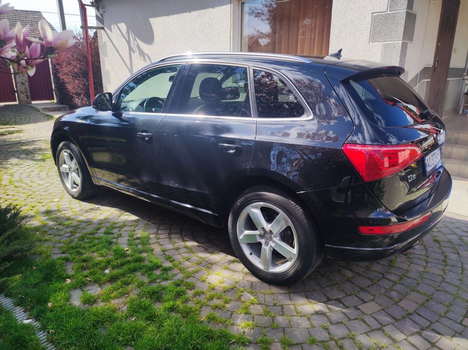 Продам AUDI Q5 Quattro 2012 рік