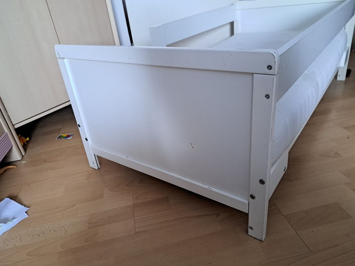 Łóżko łóżeczko 2 w 1  materac białe 140 x 70