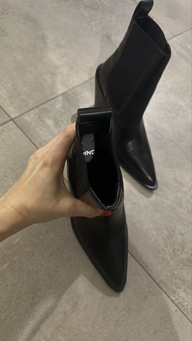 Кощаки MANGO, шкіра