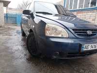 Kia carens 2 2004