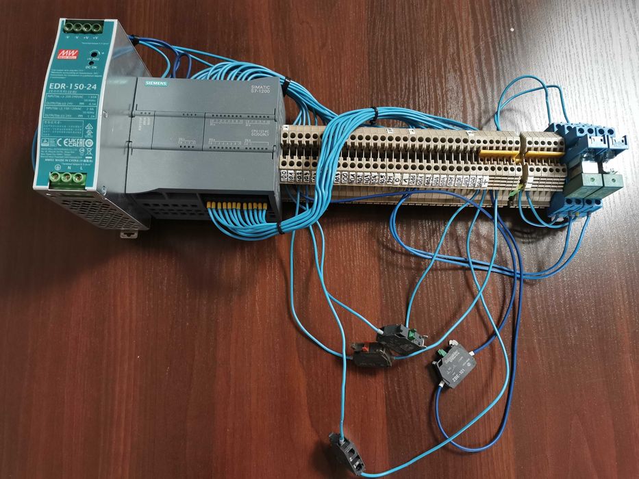 Sterowniku PLC Siemens S7-1200 – CPU 1214C