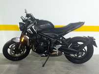 Triumph Trident 660 - FULL EXTRAS